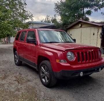 Джип Патриот 2016 в Кривом Роге на Automoto.ua Красный Джип Патриот, объемом двигателя 2 л и пробегом 86 тыс. км за 12000 $, фото 1 на Automoto.ua
