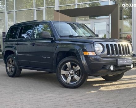 Серый Джип Патриот, объемом двигателя 0 л и пробегом 213 тыс. км за 13400 $, фото 2 на Automoto.ua