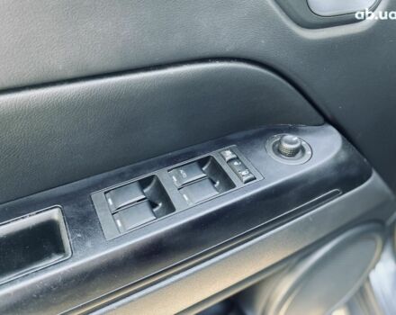 Серый Джип Патриот, объемом двигателя 0 л и пробегом 213 тыс. км за 13400 $, фото 18 на Automoto.ua