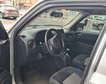 Серый Джип Патриот, объемом двигателя 2.4 л и пробегом 164 тыс. км за 10500 $, фото 10 на Automoto.ua