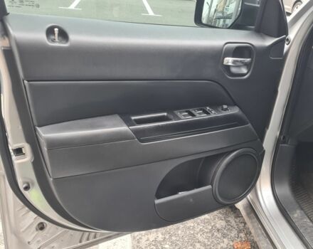 Серый Джип Патриот, объемом двигателя 2.4 л и пробегом 164 тыс. км за 10500 $, фото 9 на Automoto.ua