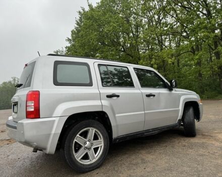 Серый Джип Патриот, объемом двигателя 2.4 л и пробегом 322 тыс. км за 5600 $, фото 3 на Automoto.ua