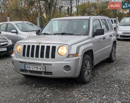 Джип Патриот 2008 в Ровно на Automoto.ua Серый Джип Патриот, объемом двигателя 2.36 л и пробегом 202 тыс. км за 4750 $, фото 3 на Automoto.ua