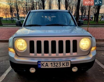 Серый Джип Патриот, объемом двигателя 2.4 л и пробегом 197 тыс. км за 9000 $, фото 3 на Automoto.ua