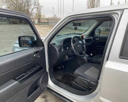 Сірий Джип Patriot, об'ємом двигуна 2 л та пробігом 145 тис. км за 8800 $, фото 6 на Automoto.ua