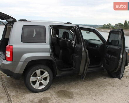 Серый Джип Патриот, объемом двигателя 2.4 л и пробегом 222 тыс. км за 8900 $, фото 68 на Automoto.ua