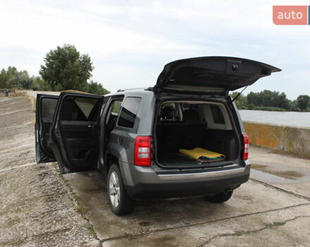 Серый Джип Патриот, объемом двигателя 2.4 л и пробегом 222 тыс. км за 8900 $, фото 64 на Automoto.ua