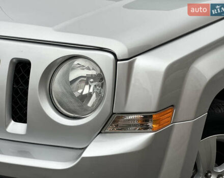 Сірий Джип Patriot, об'ємом двигуна 2.4 л та пробігом 212 тис. км за 8999 $, фото 3 на Automoto.ua