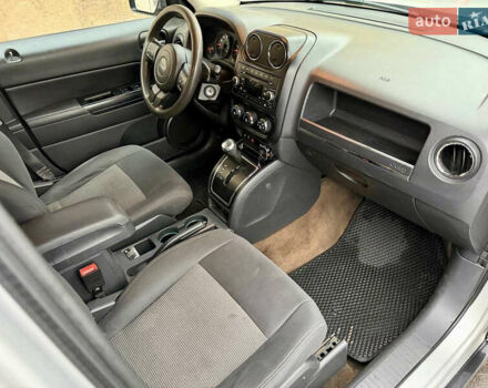 Серый Джип Патриот, объемом двигателя 2.4 л и пробегом 192 тыс. км за 8200 $, фото 6 на Automoto.ua