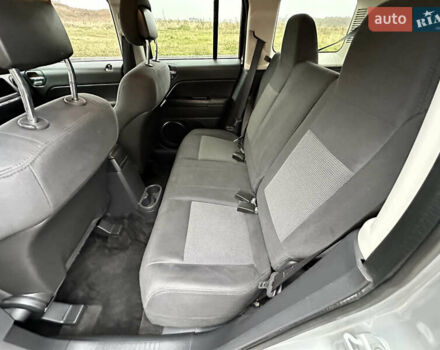 Сірий Джип Patriot, об'ємом двигуна 2.4 л та пробігом 212 тис. км за 8999 $, фото 46 на Automoto.ua