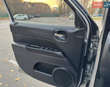 Сірий Джип Patriot, об'ємом двигуна 2.4 л та пробігом 133 тис. км за 9777 $, фото 48 на Automoto.ua