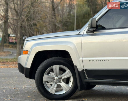 Сірий Джип Patriot, об'ємом двигуна 2.4 л та пробігом 133 тис. км за 9777 $, фото 14 на Automoto.ua