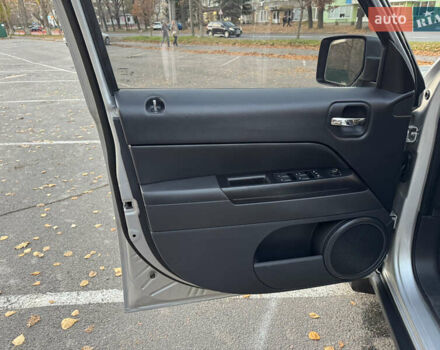 Сірий Джип Patriot, об'ємом двигуна 2.4 л та пробігом 133 тис. км за 9777 $, фото 41 на Automoto.ua