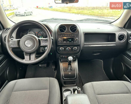 Сірий Джип Patriot, об'ємом двигуна 2.4 л та пробігом 212 тис. км за 8999 $, фото 47 на Automoto.ua