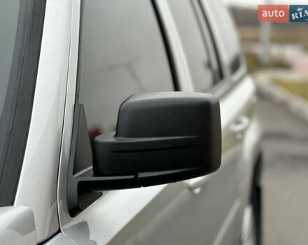 Сірий Джип Patriot, об'ємом двигуна 2.4 л та пробігом 212 тис. км за 8999 $, фото 4 на Automoto.ua