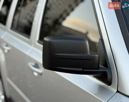 Сірий Джип Patriot, об'ємом двигуна 2.4 л та пробігом 133 тис. км за 9777 $, фото 8 на Automoto.ua