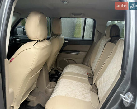 Сірий Джип Patriot, об'ємом двигуна 2.36 л та пробігом 200 тис. км за 10500 $, фото 5 на Automoto.ua