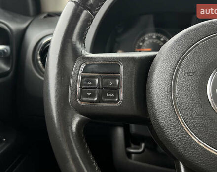 Серый Джип Патриот, объемом двигателя 2.36 л и пробегом 185 тыс. км за 9300 $, фото 8 на Automoto.ua