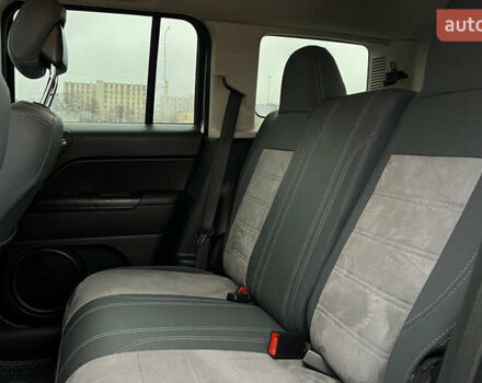 Серый Джип Патриот, объемом двигателя 2.36 л и пробегом 185 тыс. км за 9300 $, фото 19 на Automoto.ua