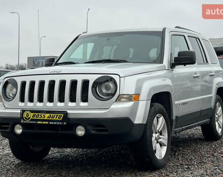 Серый Джип Патриот, объемом двигателя 2.36 л и пробегом 185 тыс. км за 9300 $, фото 2 на Automoto.ua