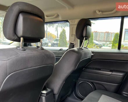 Серый Джип Патриот, объемом двигателя 2.4 л и пробегом 153 тыс. км за 10300 $, фото 18 на Automoto.ua