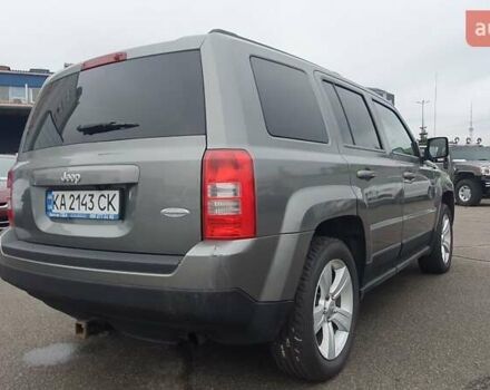 Серый Джип Патриот, объемом двигателя 2.36 л и пробегом 145 тыс. км за 8000 $, фото 2 на Automoto.ua