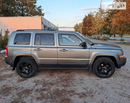 Джип Патриот 2013 в Кропивницком (Кировограде) на Automoto.ua Серый Джип Патриот, объемом двигателя 2.36 л и пробегом 215 тыс. км за 9000 $, фото 4 на Automoto.ua