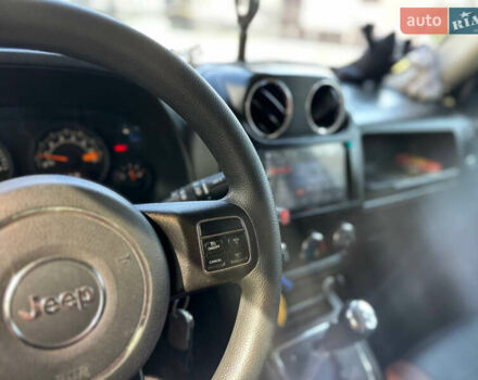 Серый Джип Патриот, объемом двигателя 2 л и пробегом 111 тыс. км за 10000 $, фото 21 на Automoto.ua