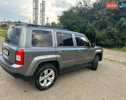 Сірий Джип Patriot, об'ємом двигуна 2.36 л та пробігом 167 тис. км за 10500 $, фото 2 на Automoto.ua