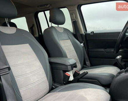 Серый Джип Патриот, объемом двигателя 2.36 л и пробегом 185 тыс. км за 9300 $, фото 17 на Automoto.ua