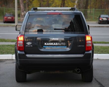 Серый Джип Патриот, объемом двигателя 2.4 л и пробегом 230 тыс. км за 9600 $, фото 4 на Automoto.ua