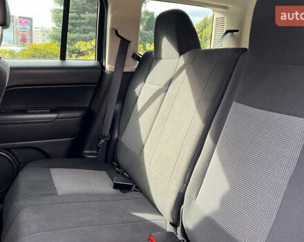 Серый Джип Патриот, объемом двигателя 2.4 л и пробегом 153 тыс. км за 10300 $, фото 19 на Automoto.ua