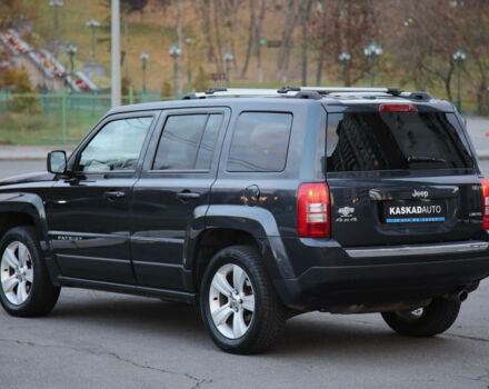 Серый Джип Патриот, объемом двигателя 2.4 л и пробегом 230 тыс. км за 9600 $, фото 3 на Automoto.ua