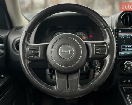 Серый Джип Патриот, объемом двигателя 2.36 л и пробегом 185 тыс. км за 9300 $, фото 7 на Automoto.ua