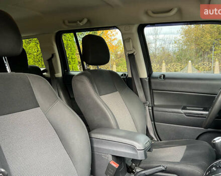 Серый Джип Патриот, объемом двигателя 2.4 л и пробегом 153 тыс. км за 10300 $, фото 16 на Automoto.ua