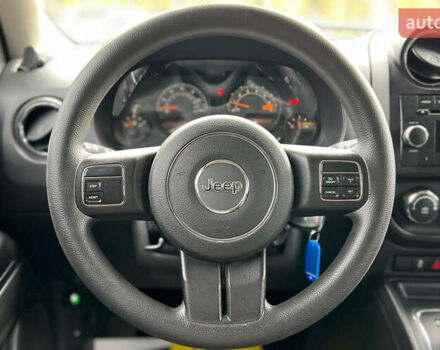 Серый Джип Патриот, объемом двигателя 2.4 л и пробегом 153 тыс. км за 10300 $, фото 10 на Automoto.ua
