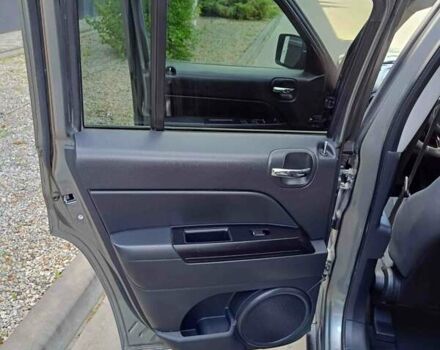 Серый Джип Патриот, объемом двигателя 2.4 л и пробегом 89 тыс. км за 12950 $, фото 2 на Automoto.ua