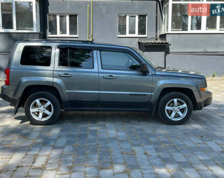 Серый Джип Патриот, объемом двигателя 2 л и пробегом 111 тыс. км за 10000 $, фото 6 на Automoto.ua