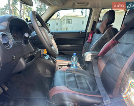 Серый Джип Патриот, объемом двигателя 2 л и пробегом 111 тыс. км за 10000 $, фото 10 на Automoto.ua