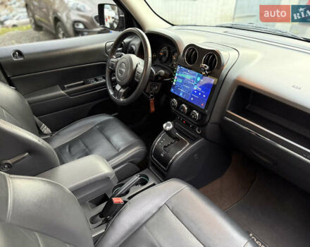 Серый Джип Патриот, объемом двигателя 2 л и пробегом 118 тыс. км за 9000 $, фото 16 на Automoto.ua