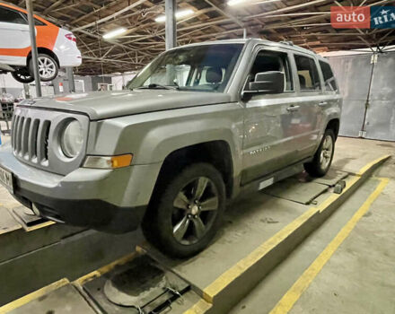 Серый Джип Патриот, объемом двигателя 2.36 л и пробегом 117 тыс. км за 8500 $, фото 5 на Automoto.ua