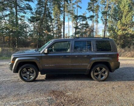 Джип Патриот 2014 в Смеле на Automoto.ua Серый Джип Патриот, объемом двигателя 2.4 л и пробегом 200 тыс. км за 10900 $, фото 2 на Automoto.ua