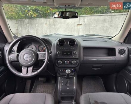 Серый Джип Патриот, объемом двигателя 2.36 л и пробегом 122 тыс. км за 10990 $, фото 13 на Automoto.ua