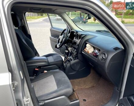 Серый Джип Патриот, объемом двигателя 2 л и пробегом 172 тыс. км за 8900 $, фото 6 на Automoto.ua