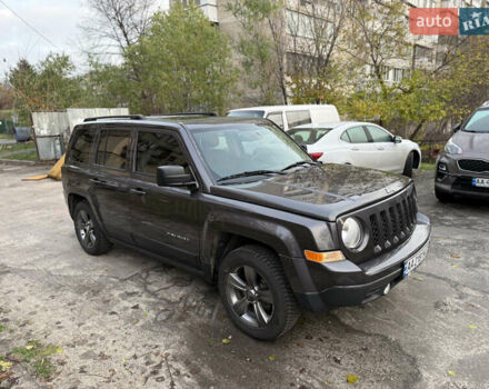 Серый Джип Патриот, объемом двигателя 2 л и пробегом 118 тыс. км за 9000 $, фото 3 на Automoto.ua
