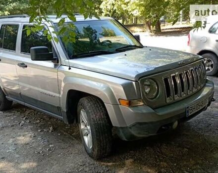 Серый Джип Патриот, объемом двигателя 2.4 л и пробегом 214 тыс. км за 9999 $, фото 4 на Automoto.ua