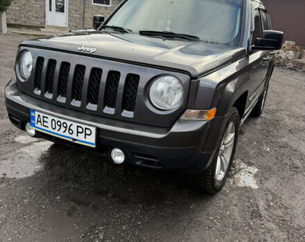 Сірий Джип Patriot, об'ємом двигуна 2.36 л та пробігом 240 тис. км за 10500 $, фото 2 на Automoto.ua