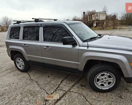 Сірий Джип Patriot, об'ємом двигуна 2.36 л та пробігом 160 тис. км за 9600 $, фото 2 на Automoto.ua