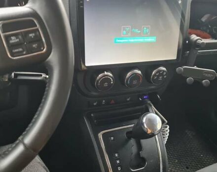 Сірий Джип Patriot, об'ємом двигуна 2.36 л та пробігом 200 тис. км за 10000 $, фото 14 на Automoto.ua