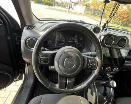 Сірий Джип Patriot, об'ємом двигуна 2.36 л та пробігом 200 тис. км за 9800 $, фото 5 на Automoto.ua